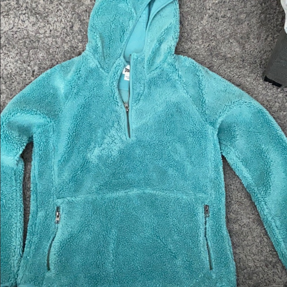 Teal fuzzy pullover